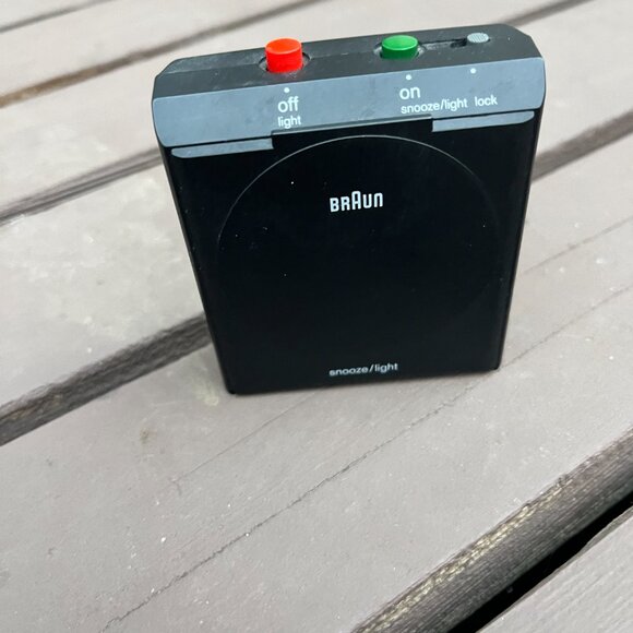 BRAUN Travel Alarm Clock VTG Reflex Controlled Quartz - all functions! Great - Picture 2 of 10